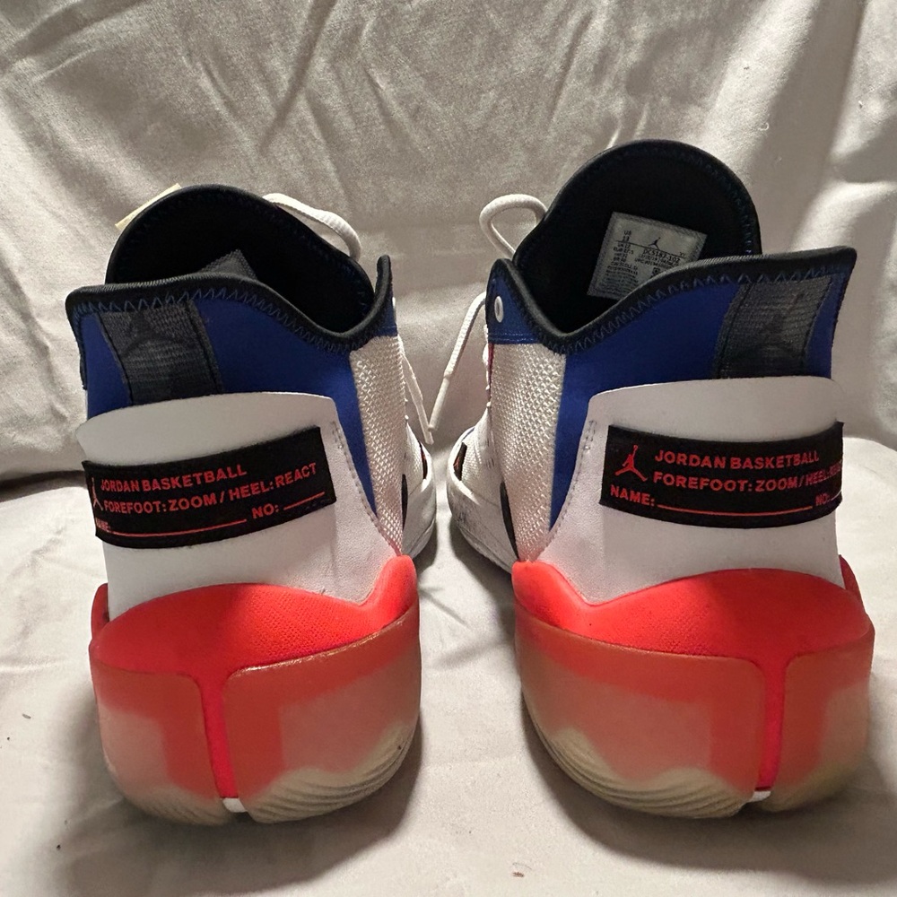 Size 13 - Jordan React Elevation White Infrared R… - image 5